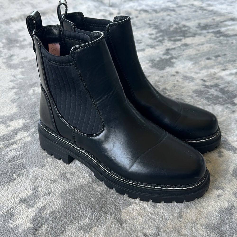 Sam & Libby Women's Skylar used Chelsea Bootie 9